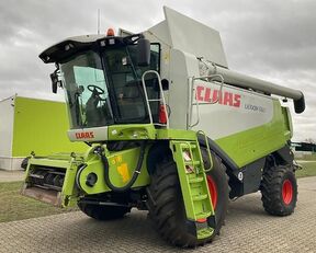 Claas LEXION 560 穀物収穫機