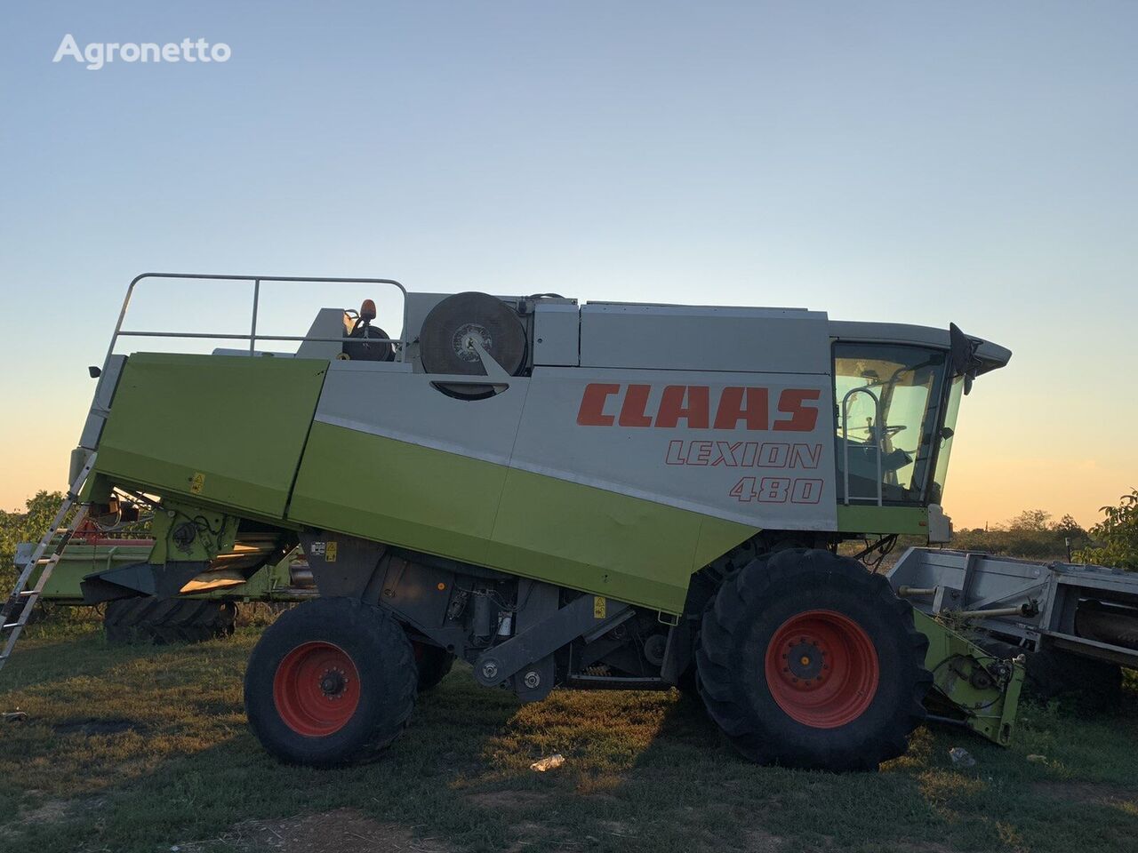 Claas Lexion 480 穀物収穫機