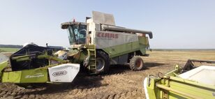 Claas Lexion 480 穀物収穫機