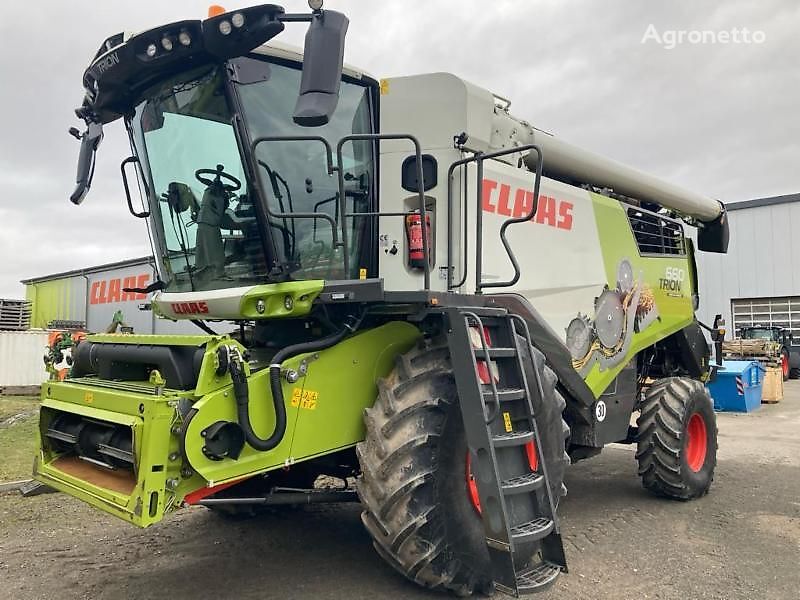 Claas TRION 660 穀物収穫機