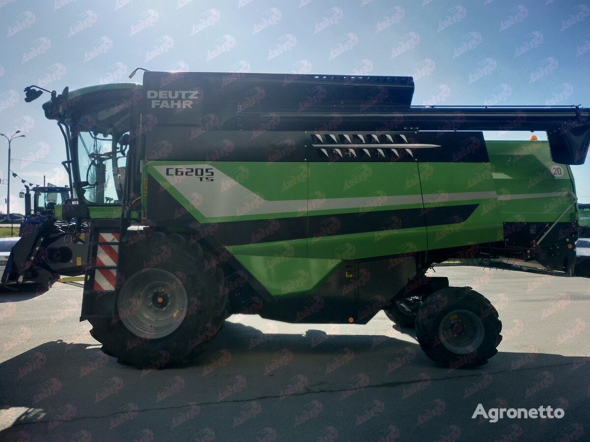 新しいDeutz-Fahr S6205TS 穀物収穫機