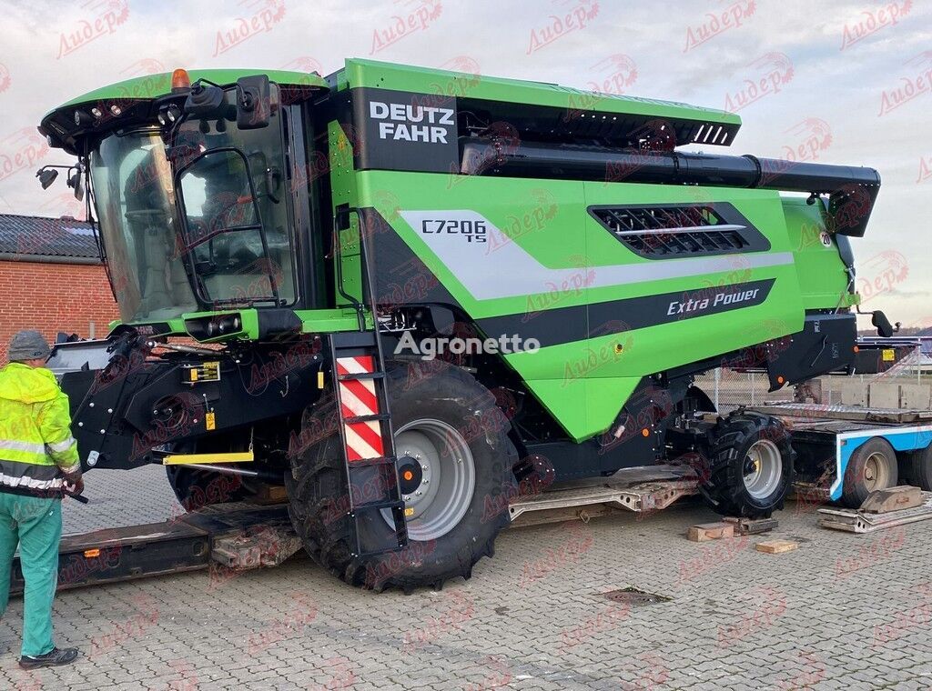 新しいDeutz-Fahr S7206TS 穀物収穫機